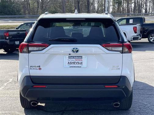 2023 Toyota RAV4 Hybrid XLE