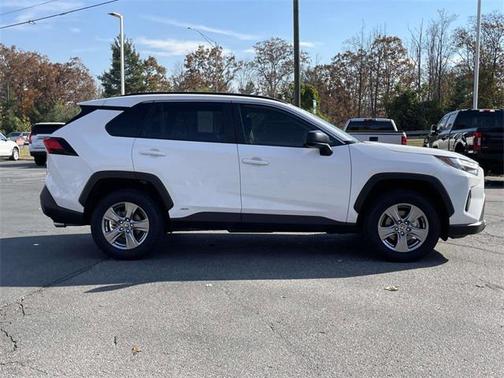 2023 Toyota RAV4 Hybrid SE