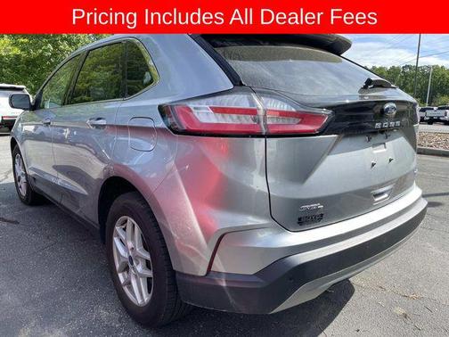 ICONIC SILVER 2022 Ford Edge SEL