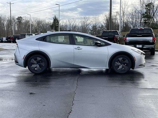 2024 Toyota Prius LE