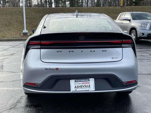 2024 Toyota Prius LE
