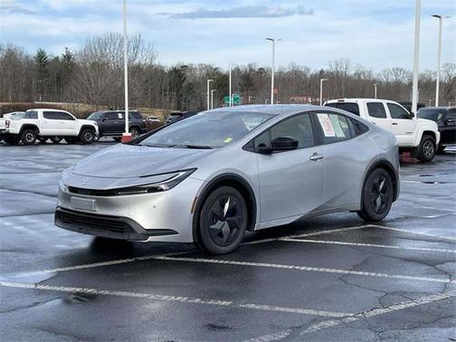 2024 Toyota Prius LE