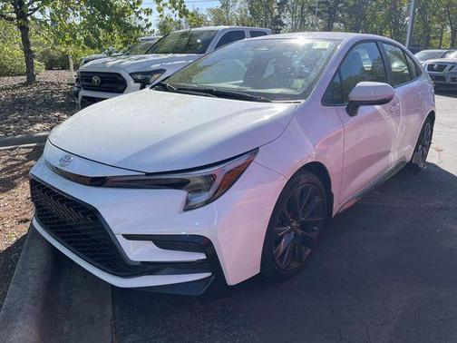 Ice Cap 2025 Toyota Corolla SE