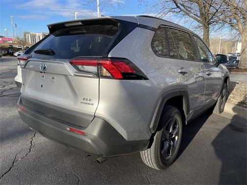 2024 Toyota RAV4 Hybrid XLE