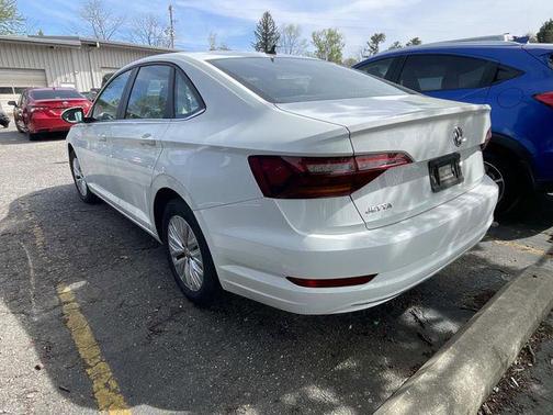 Pure White 2019 Volkswagen Jetta 1.4T S