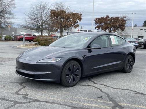 2025 Tesla Model 3 Long Range