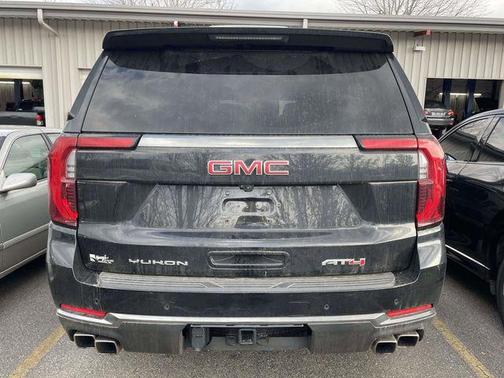 Onyx Black 2025 GMC Yukon 4WD AT4