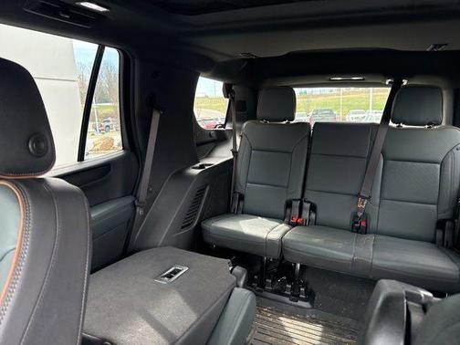 2025 GMC Yukon 4WD AT4