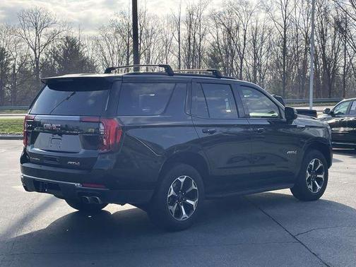 Onyx Black 2025 GMC Yukon 4WD AT4