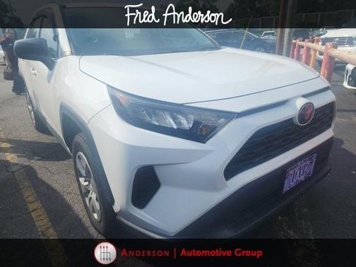 2019 Toyota RAV4 LE