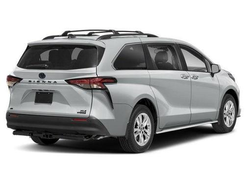 2023 Toyota Sienna Woodland Edition 7-Passenger