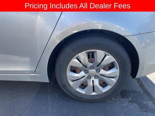 Silver Ice Metallic 2016 Chevrolet Cruze Limited LS