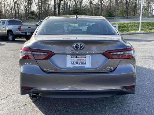 Predawn Gray Mica 2022 Toyota Camry Hybrid XLE