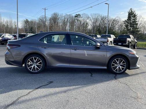 Predawn Gray Mica 2022 Toyota Camry Hybrid XLE