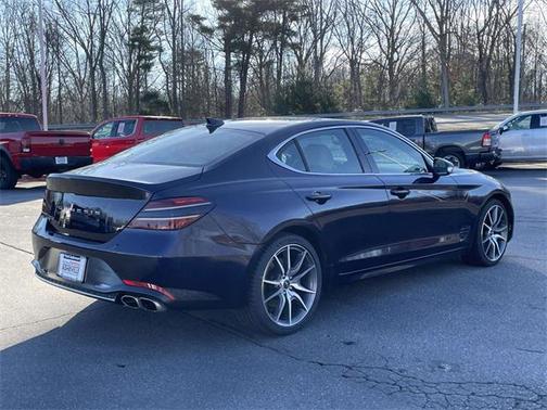 2023 Genesis G70 2.0T RWD
