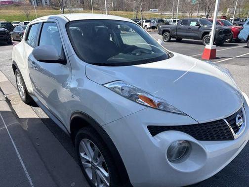 Pearl White 2013 Nissan Juke S