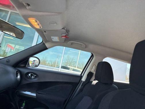 Pearl White 2013 Nissan Juke S