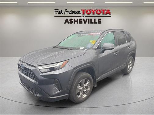 2024 Toyota RAV4 Hybrid LE