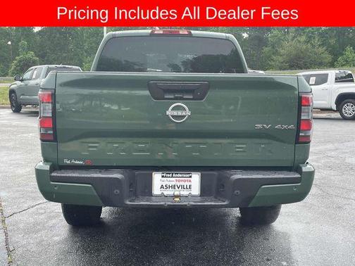 Tactical Green Metallic 2022 Nissan Frontier SV