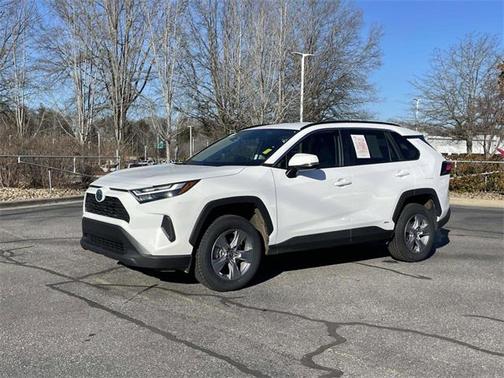2022 Toyota RAV4 Hybrid XLE