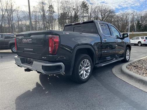 2022 GMC Sierra 1500 SLT