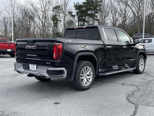 2022 GMC Sierra 1500 SLT