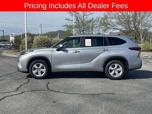 Celestial Silver Metallic 2024 Toyota Highlander LE