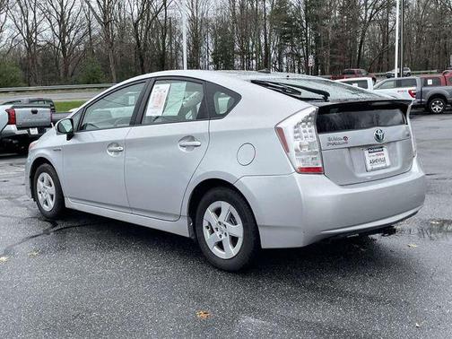 2010 Toyota Prius III