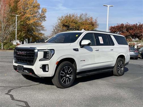 2022 GMC Yukon XL 4WD AT4