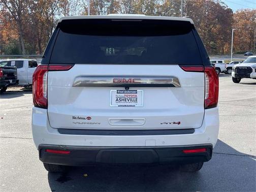2022 GMC Yukon XL 4WD AT4