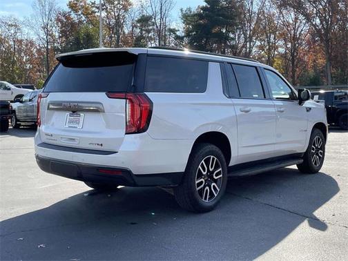 2022 GMC Yukon XL 4WD AT4