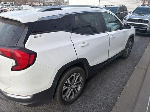 2021 GMC Terrain SLT