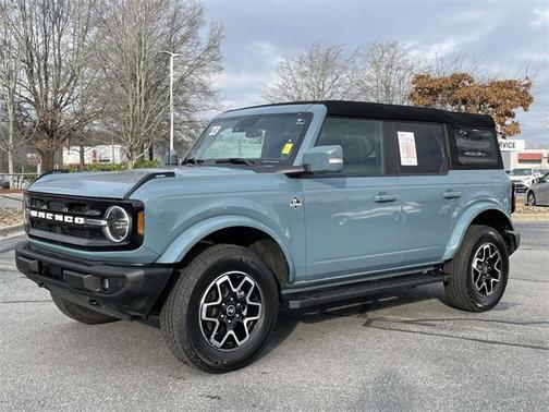 2023 Ford Bronco Outer Banks