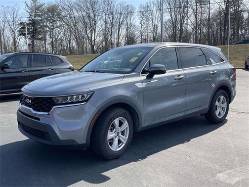 2022 Kia Sorento LX