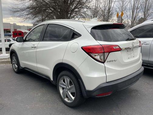 Platinum White Pearl 2019 Honda HR-V EX