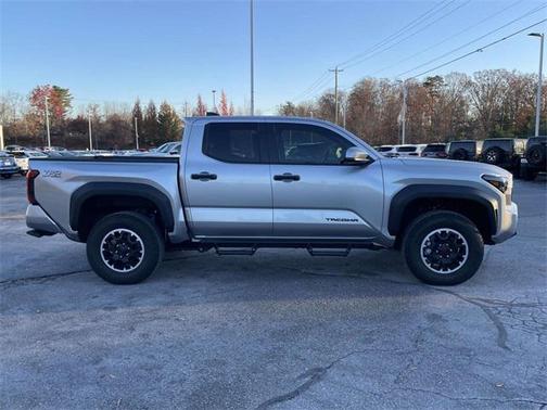 2024 Toyota Tacoma TRD Off Road