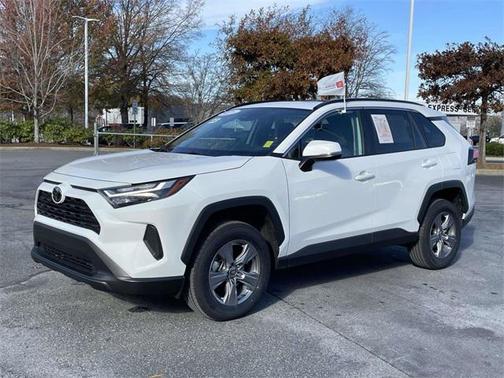 2023 Toyota RAV4 XLE