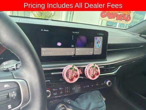 Snow White Pearl 2025 Kia K5 GT-Line