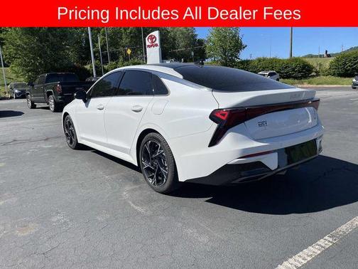 Snow White Pearl 2025 Kia K5 GT-Line