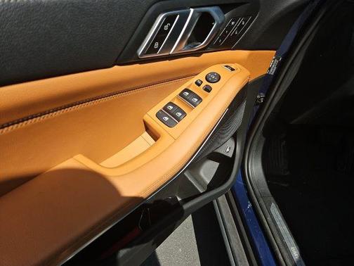 Phytonic Blue Metallic 2022 BMW X5 PHEV xDrive45e