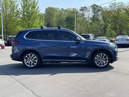 Phytonic Blue Metallic 2022 BMW X5 PHEV xDrive45e