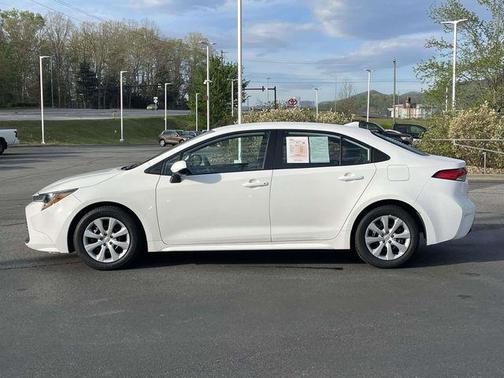 Ice Cap 2024 Toyota Corolla LE