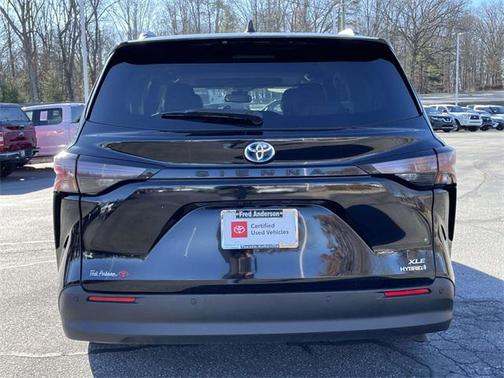 2024 Toyota Sienna XLE