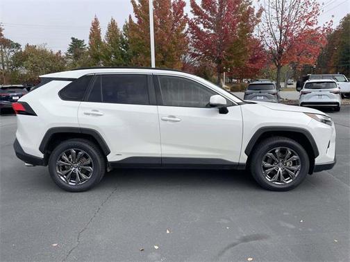 2022 Toyota RAV4 Hybrid XLE Premium