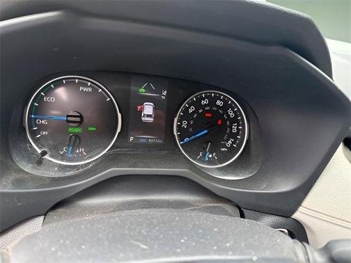 2022 Toyota RAV4 Hybrid XLE Premium