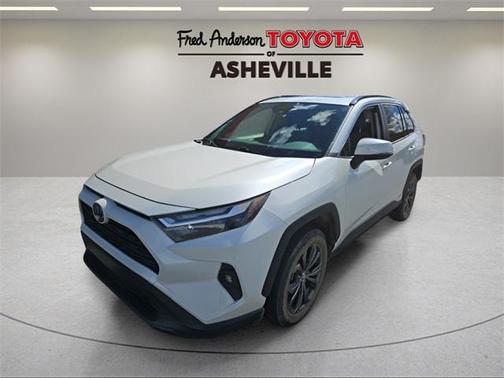2022 Toyota RAV4 Hybrid XLE Premium