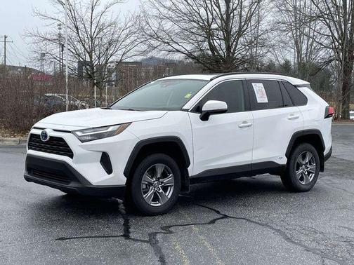 2024 Toyota RAV4 Hybrid XLE