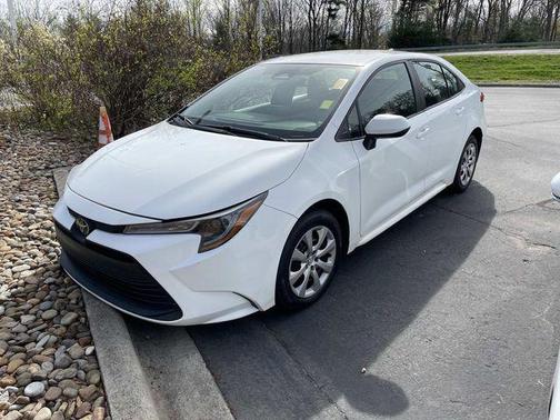 Ice Cap 2023 Toyota Corolla LE