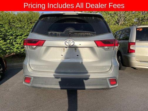 Celestial Silver Metallic 2018 Toyota Highlander Limited Platinum