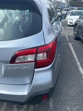 2019 Subaru Outback 2.5i